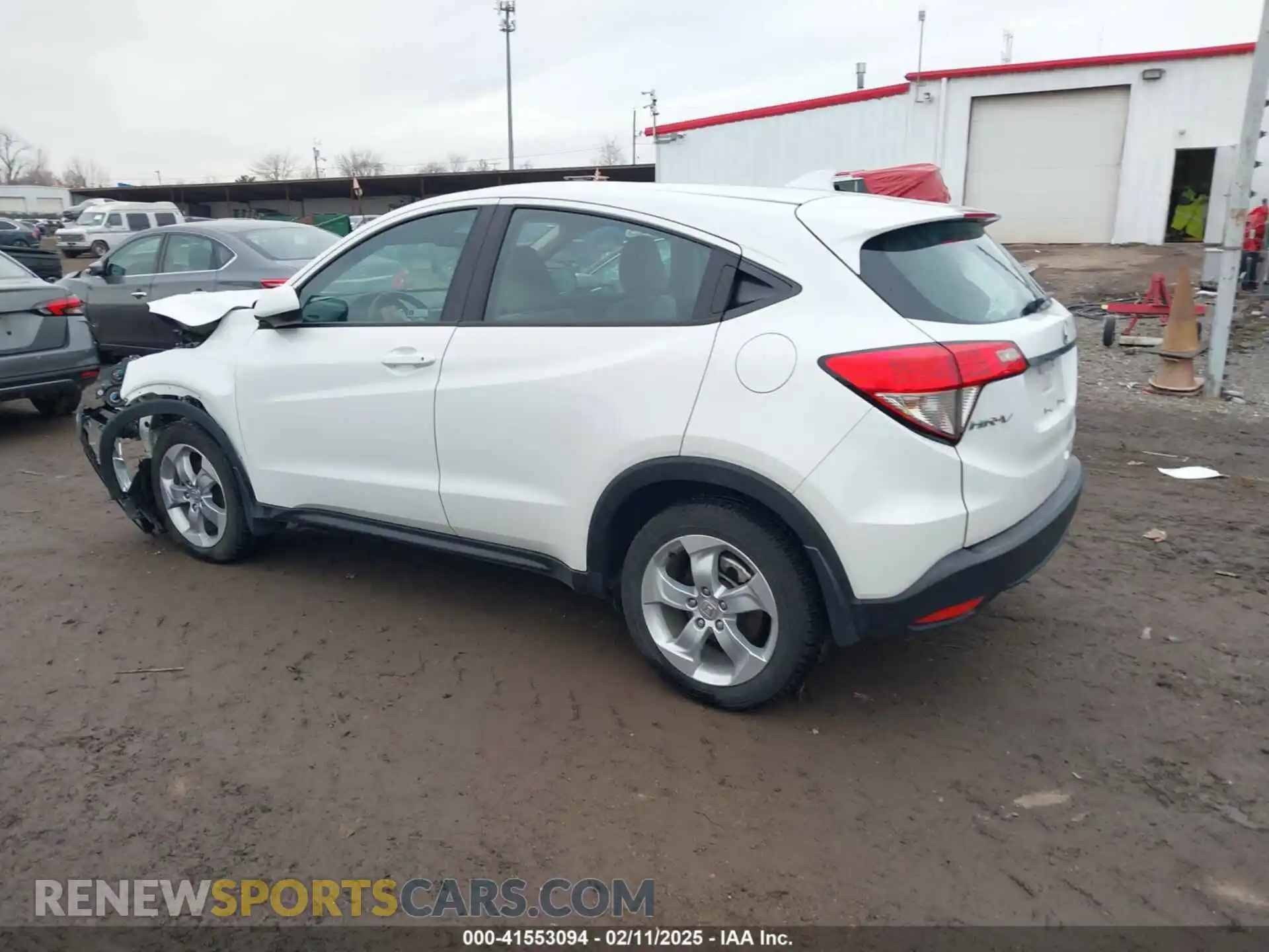 3 Photograph of a damaged car 3CZRU6H30MM723499 HONDA HR-V 2021