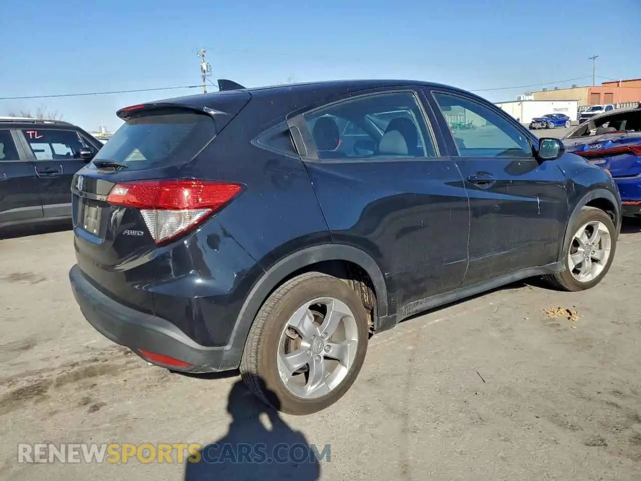 3 Photograph of a damaged car 3CZRU6H30MM747253 HONDA HR-V 2021
