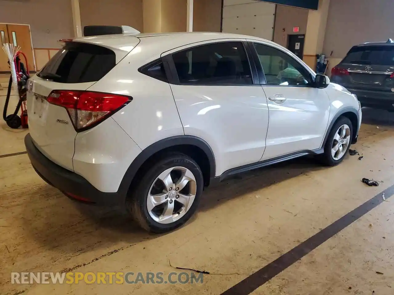 3 Photograph of a damaged car 3CZRU6H31MM740540 HONDA HR-V 2021