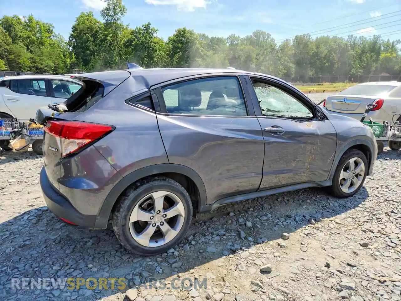 3 Photograph of a damaged car 3CZRU6H31MM746841 HONDA HR-V 2021