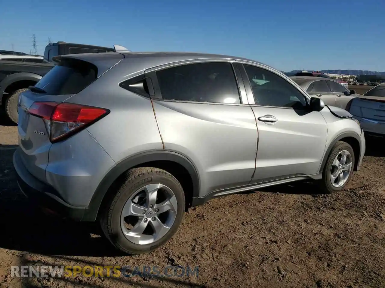 3 Photograph of a damaged car 3CZRU6H32MM736609 HONDA HR-V 2021