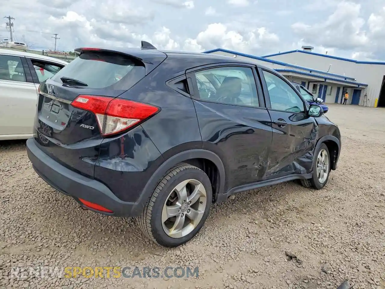 3 Photograph of a damaged car 3CZRU6H32MM748842 HONDA HR-V 2021