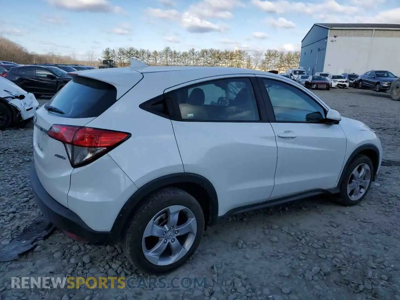 3 Photograph of a damaged car 3CZRU6H33MM707412 HONDA HR-V 2021