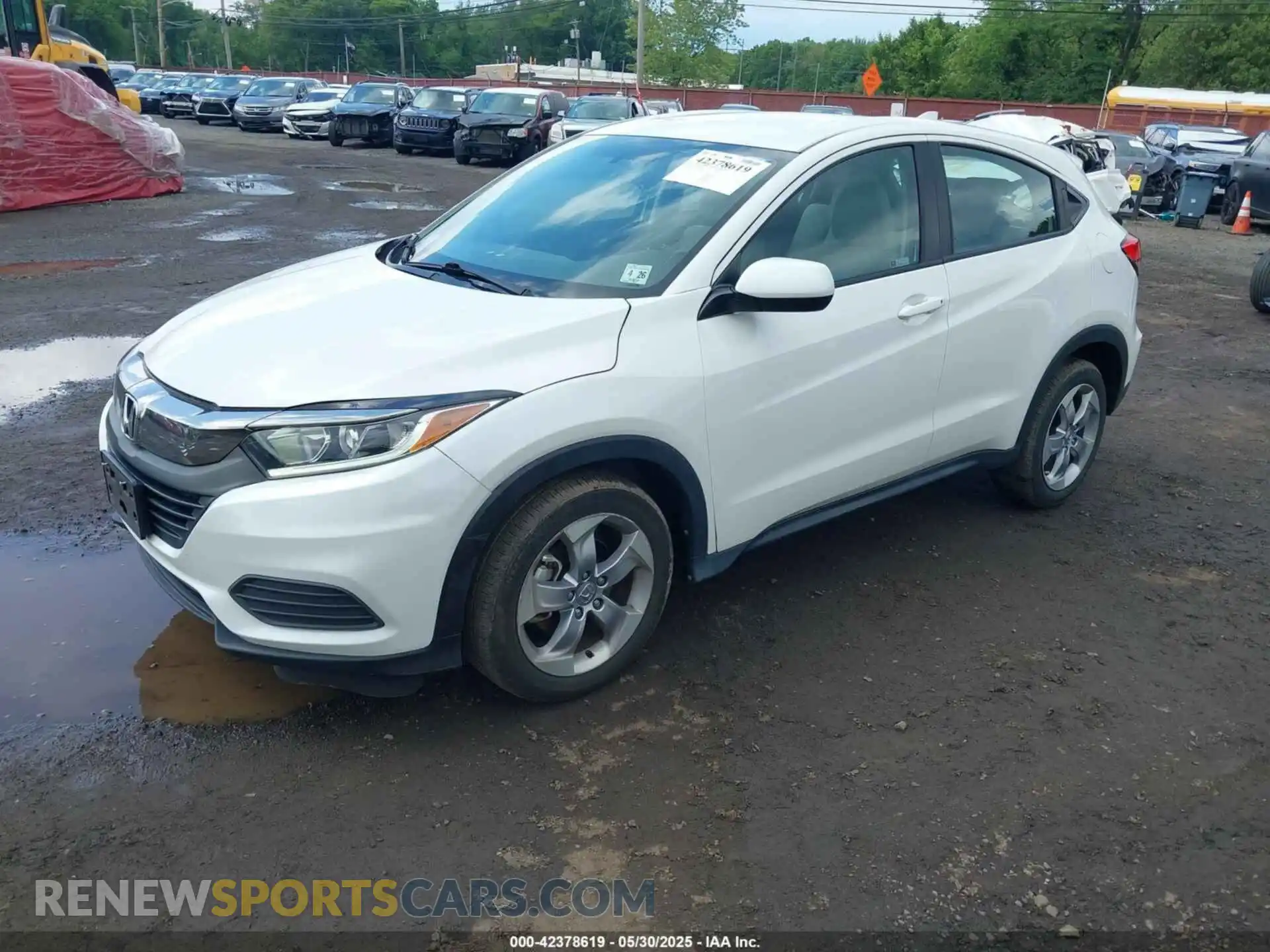 2 fotografías del automóvil dañado 3CZRU6H33MM713890 HONDA HR-V 2021
