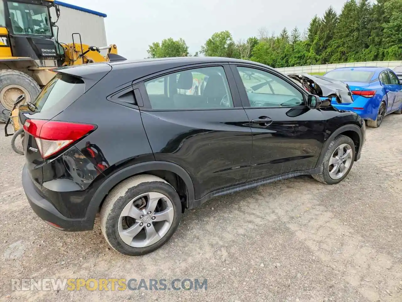 3 Photograph of a damaged car 3CZRU6H33MM733251 HONDA HR-V 2021
