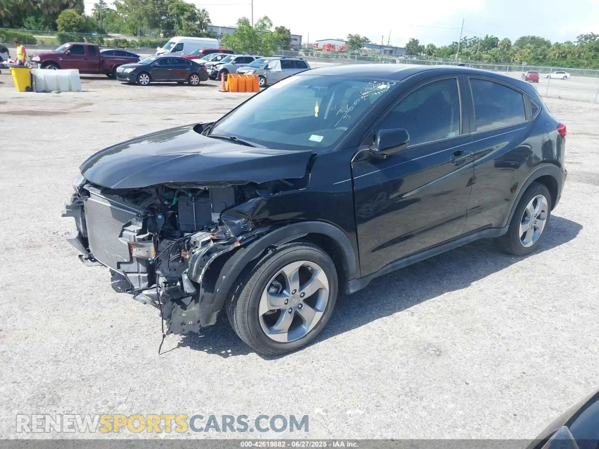 2 fotografías del automóvil dañado 3CZRU6H34MM725742 HONDA HR-V 2021
