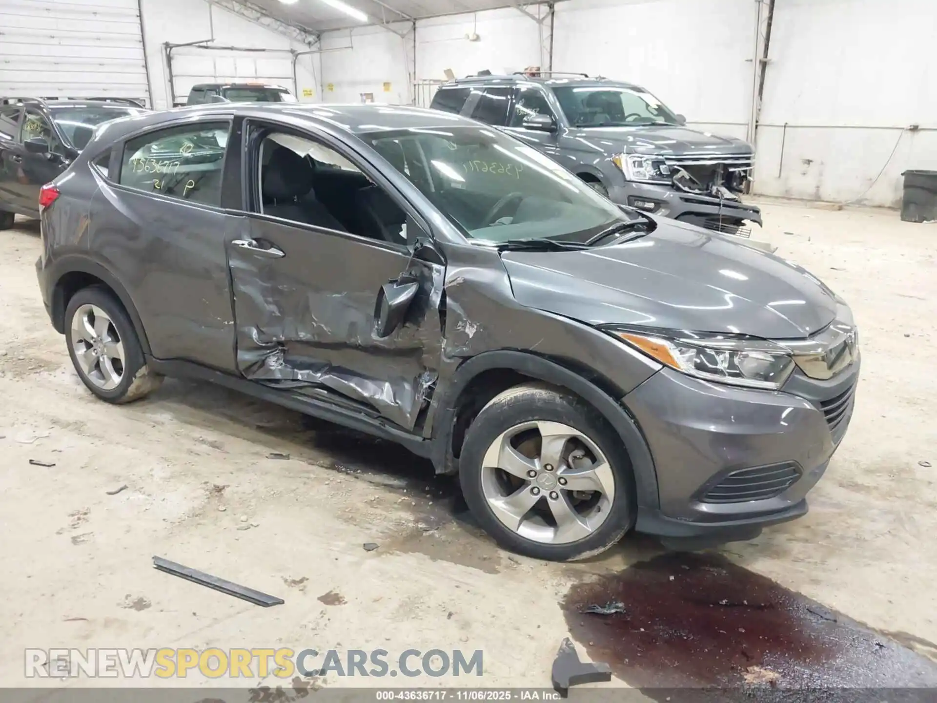 1 Photograph of a damaged car 3CZRU6H34MM737227 HONDA HR-V 2021