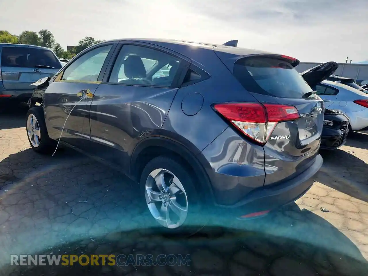 2 fotografías del automóvil dañado 3CZRU6H35MM738130 HONDA HR-V 2021