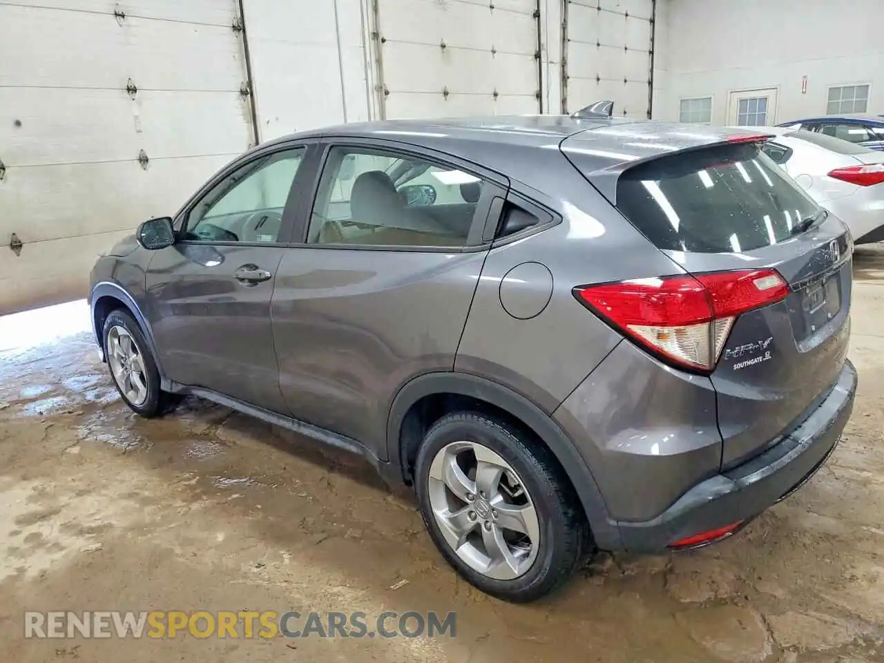 2 fotografías del automóvil dañado 3CZRU6H36MM701944 HONDA HR-V 2021
