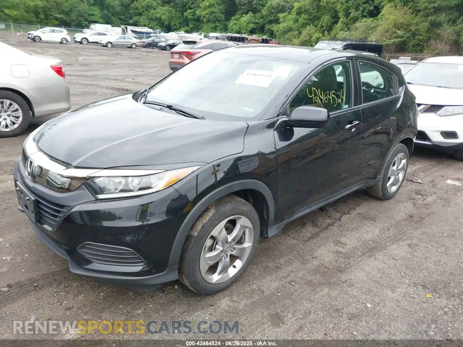 2 fotografías del automóvil dañado 3CZRU6H36MM732918 HONDA HR-V 2021