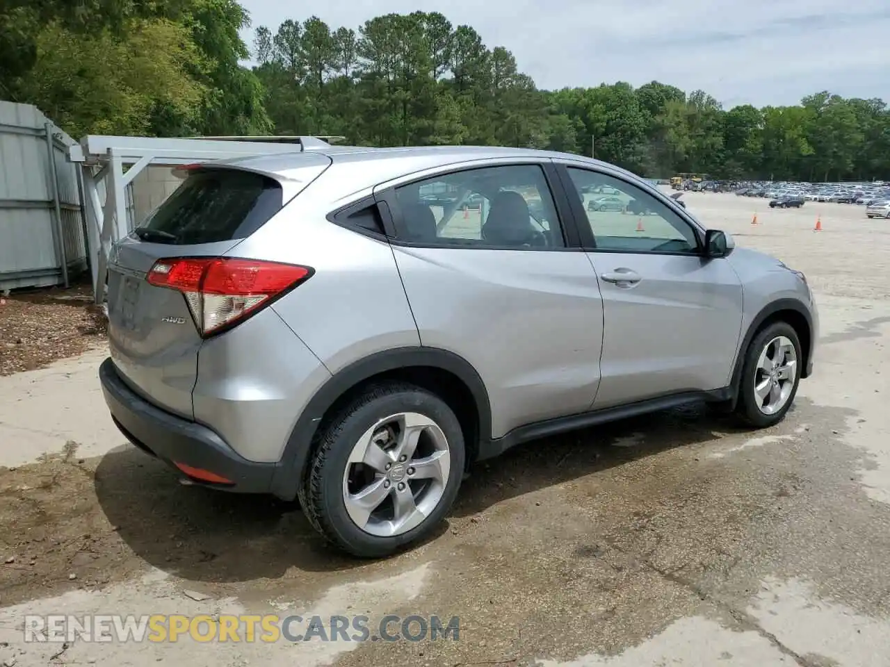 3 Photograph of a damaged car 3CZRU6H37MM715710 HONDA HR-V 2021