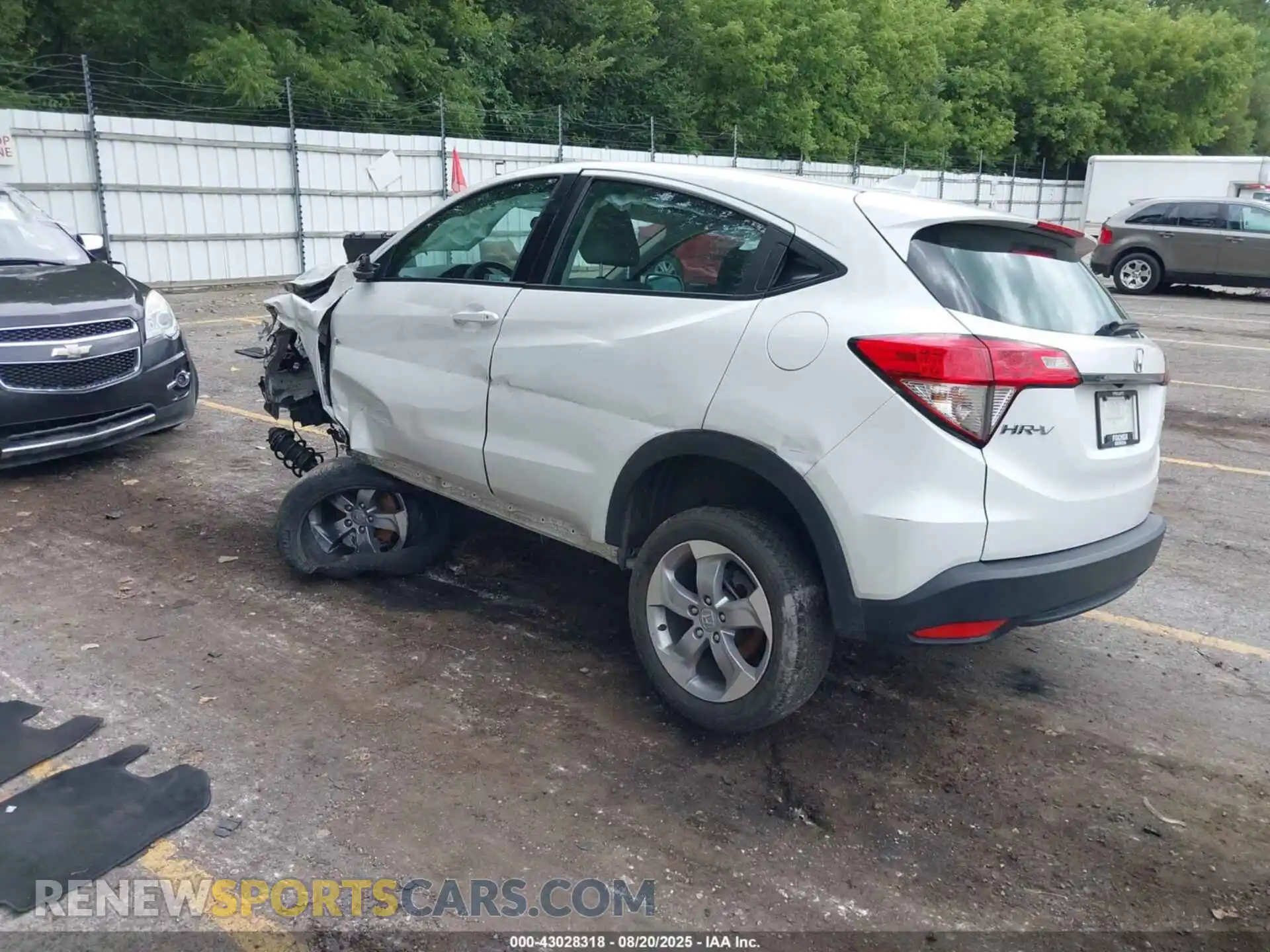 3 Photograph of a damaged car 3CZRU6H37MM725525 HONDA HR-V 2021