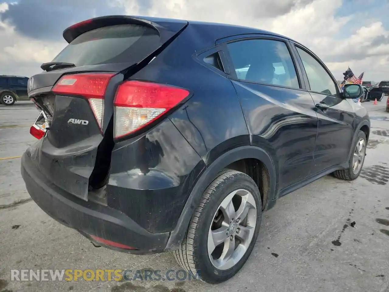 3 Photograph of a damaged car 3CZRU6H37MM743460 HONDA HR-V 2021