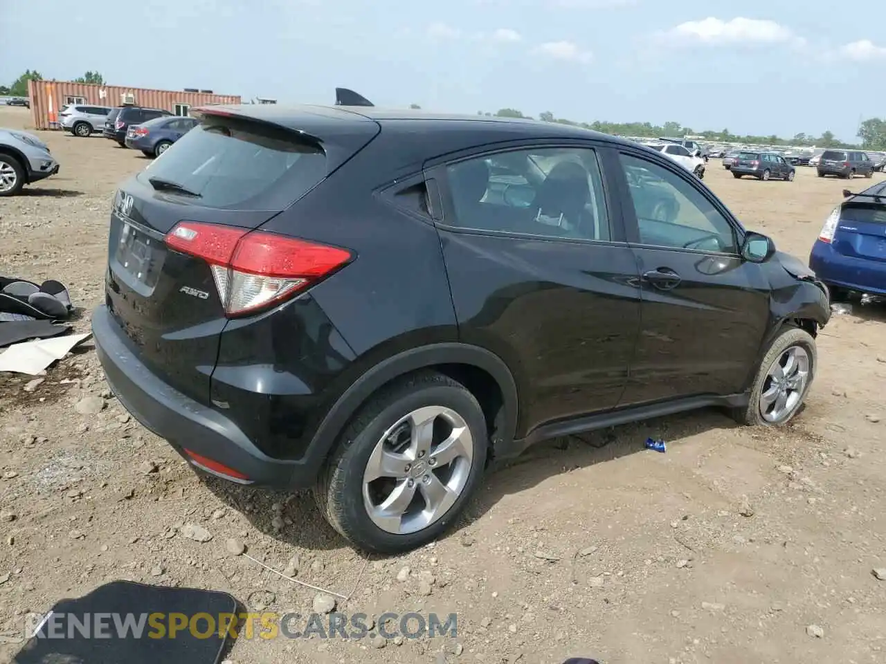 3 Photograph of a damaged car 3CZRU6H38MM723413 HONDA HR-V 2021