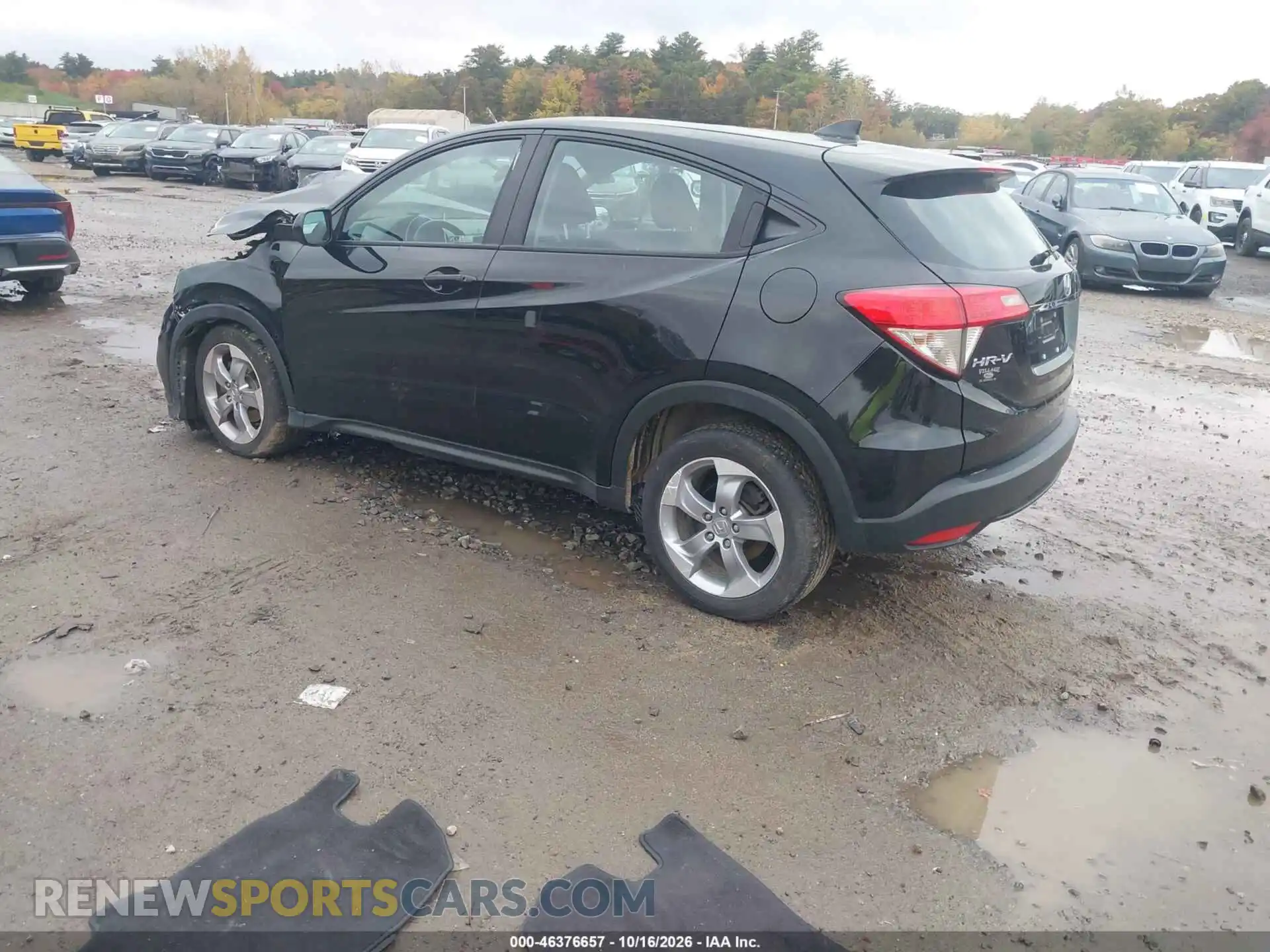 3 Photograph of a damaged car 3CZRU6H38MM723802 HONDA HR-V 2021