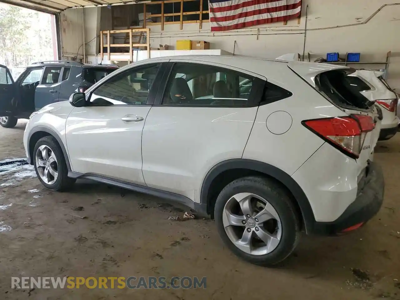 2 Photograph of a damaged car 3CZRU6H39MM733206 HONDA HR-V 2021