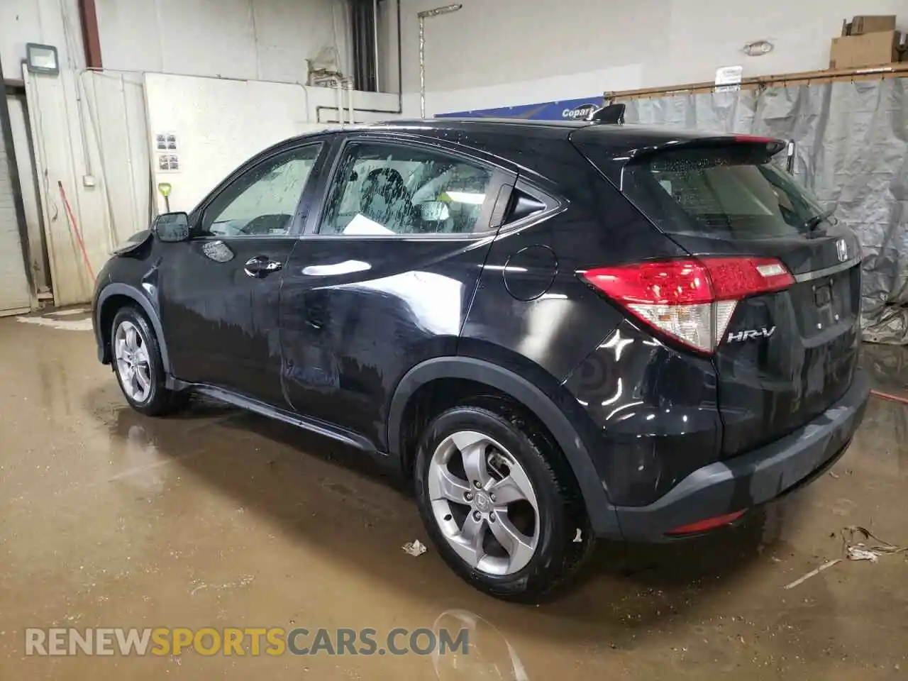 2 Photograph of a damaged car 3CZRU6H3XMM723817 HONDA HR-V 2021