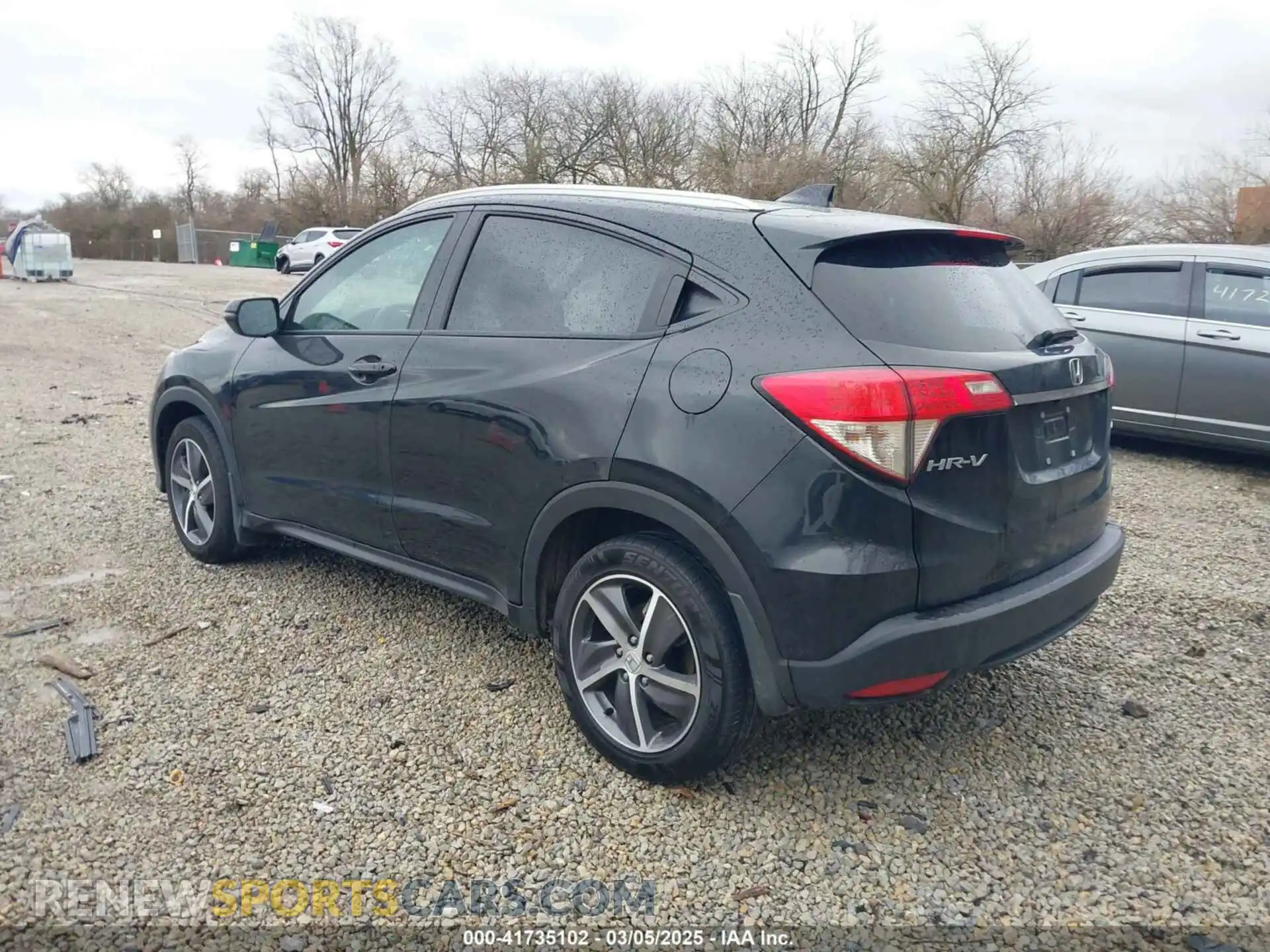 3 Photograph of a damaged car 3CZRU6H50MM717686 HONDA HR-V 2021