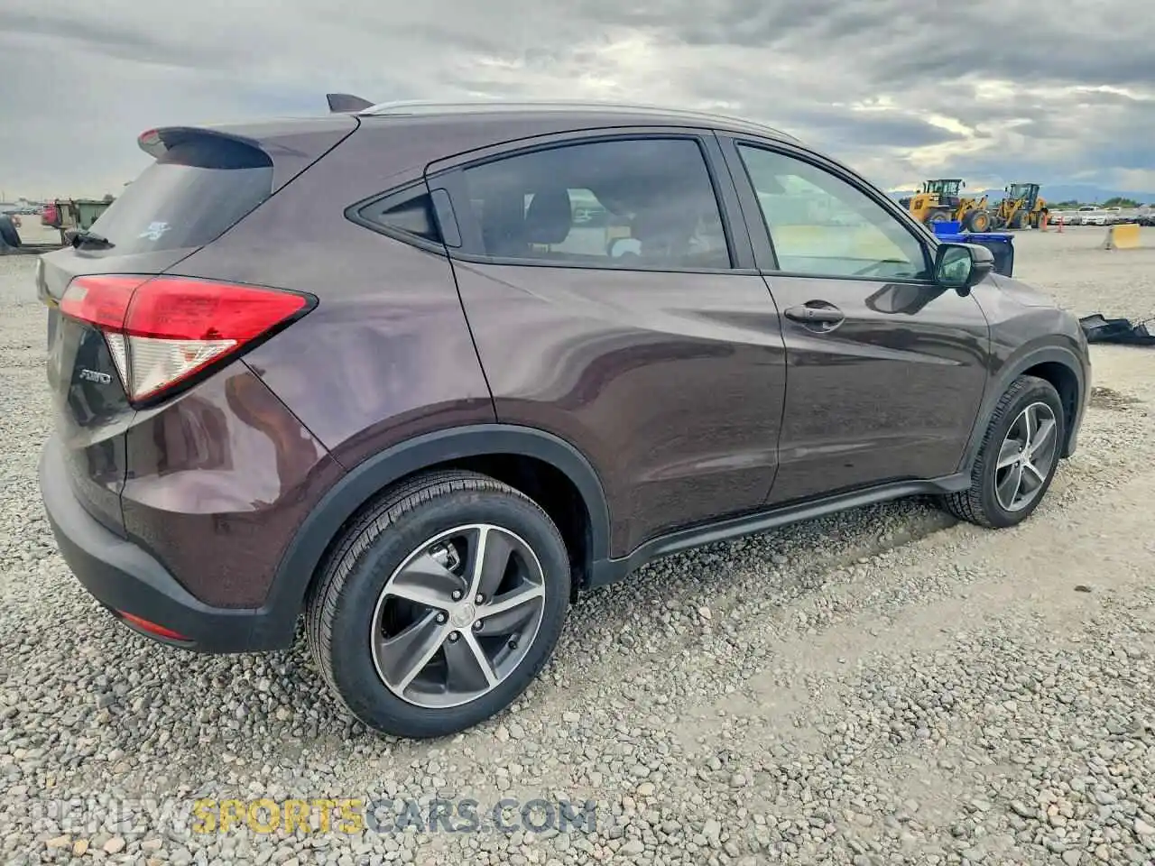 3 Photograph of a damaged car 3CZRU6H50MM745519 HONDA HR-V 2021