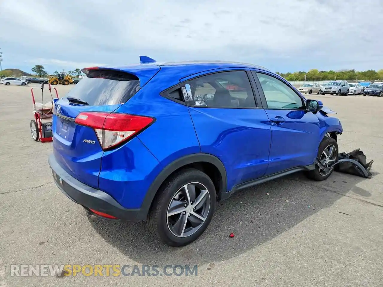 3 Photograph of a damaged car 3CZRU6H51MM714652 HONDA HR-V 2021