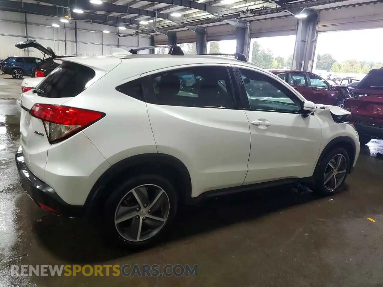 3 Photograph of a damaged car 3CZRU6H51MM737901 HONDA HR-V 2021