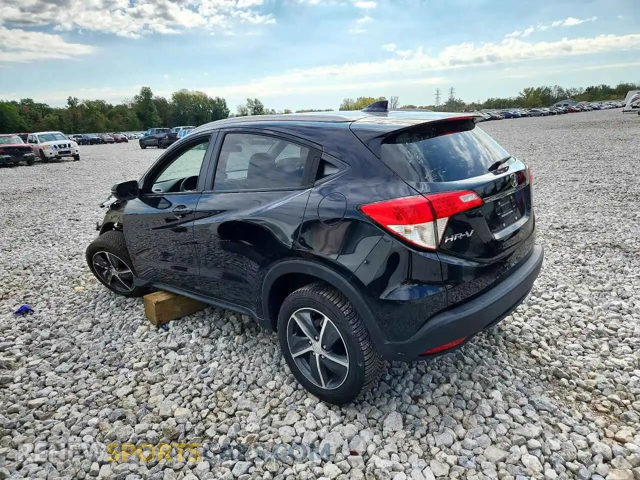 2 Photograph of a damaged car 3CZRU6H53MM706293 HONDA HR-V 2021