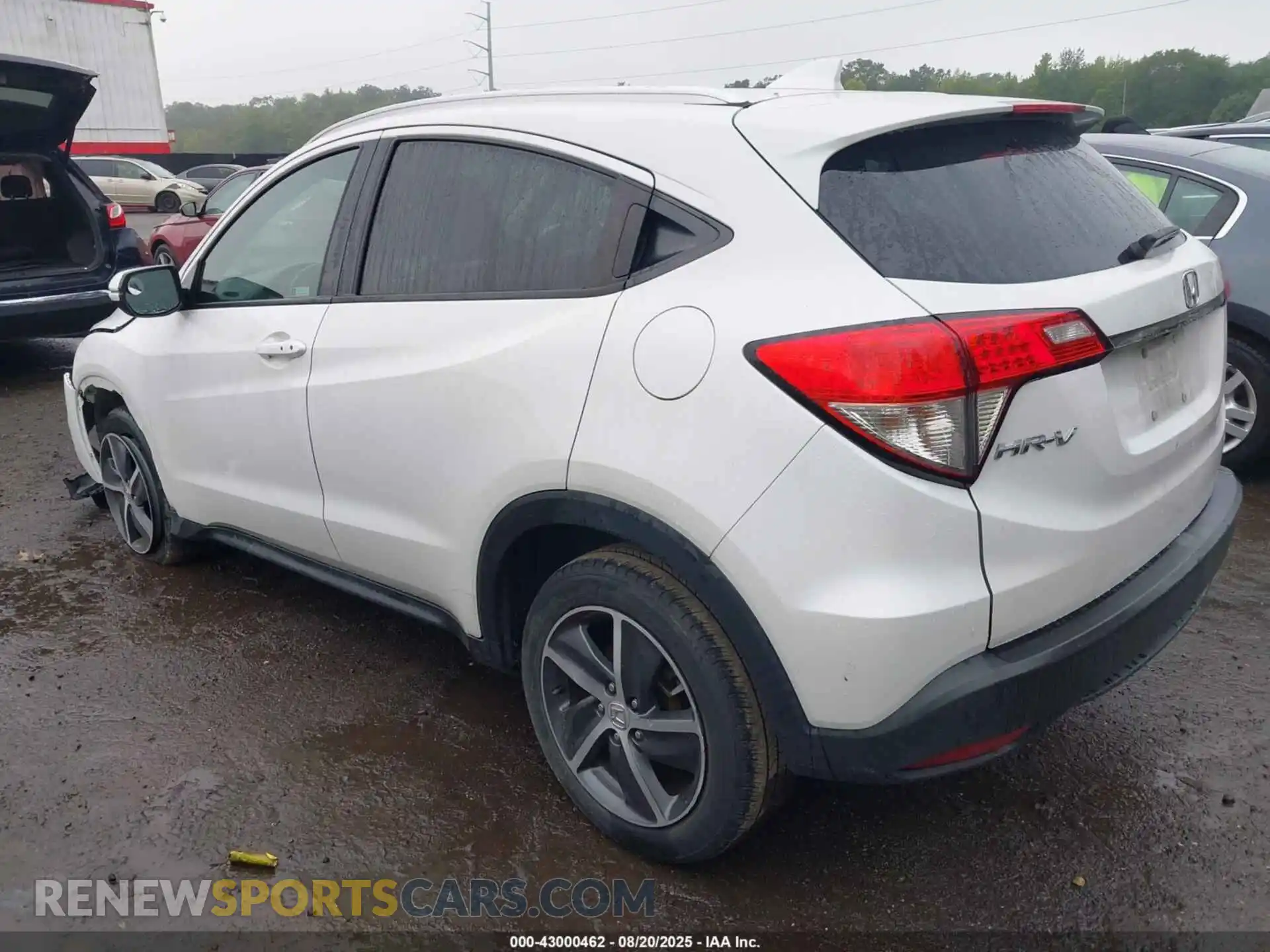 3 Photograph of a damaged car 3CZRU6H53MM706522 HONDA HR-V 2021