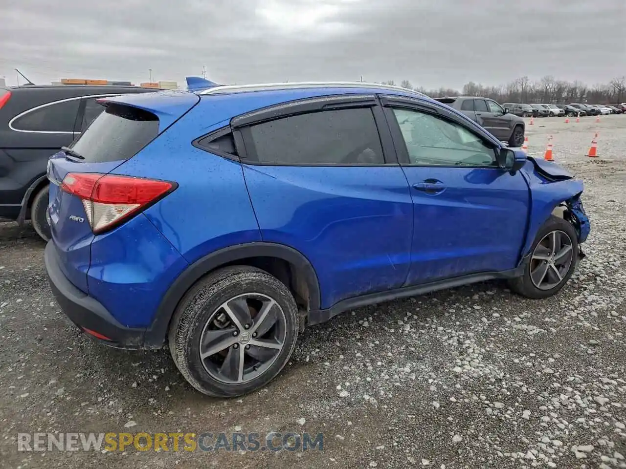 3 Photograph of a damaged car 3CZRU6H54MM721613 HONDA HR-V 2021