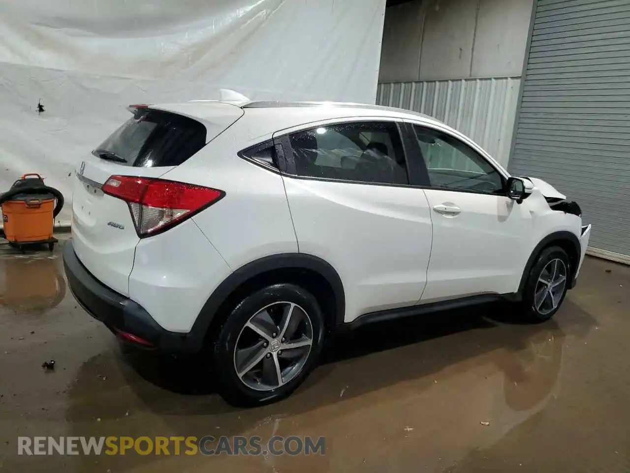 3 Photograph of a damaged car 3CZRU6H55MM706814 HONDA HR-V 2021