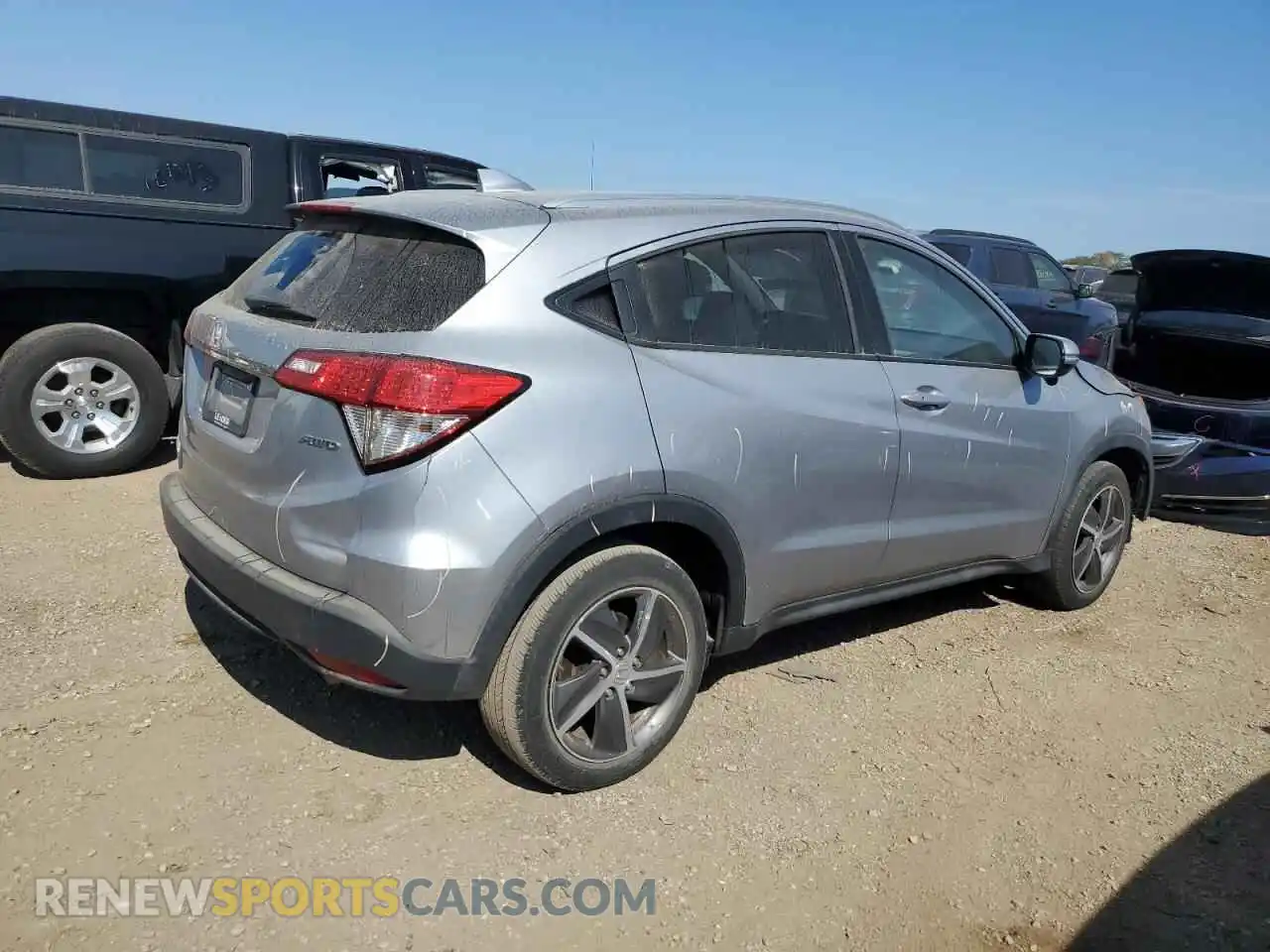 3 Photograph of a damaged car 3CZRU6H55MM742096 HONDA HR-V 2021