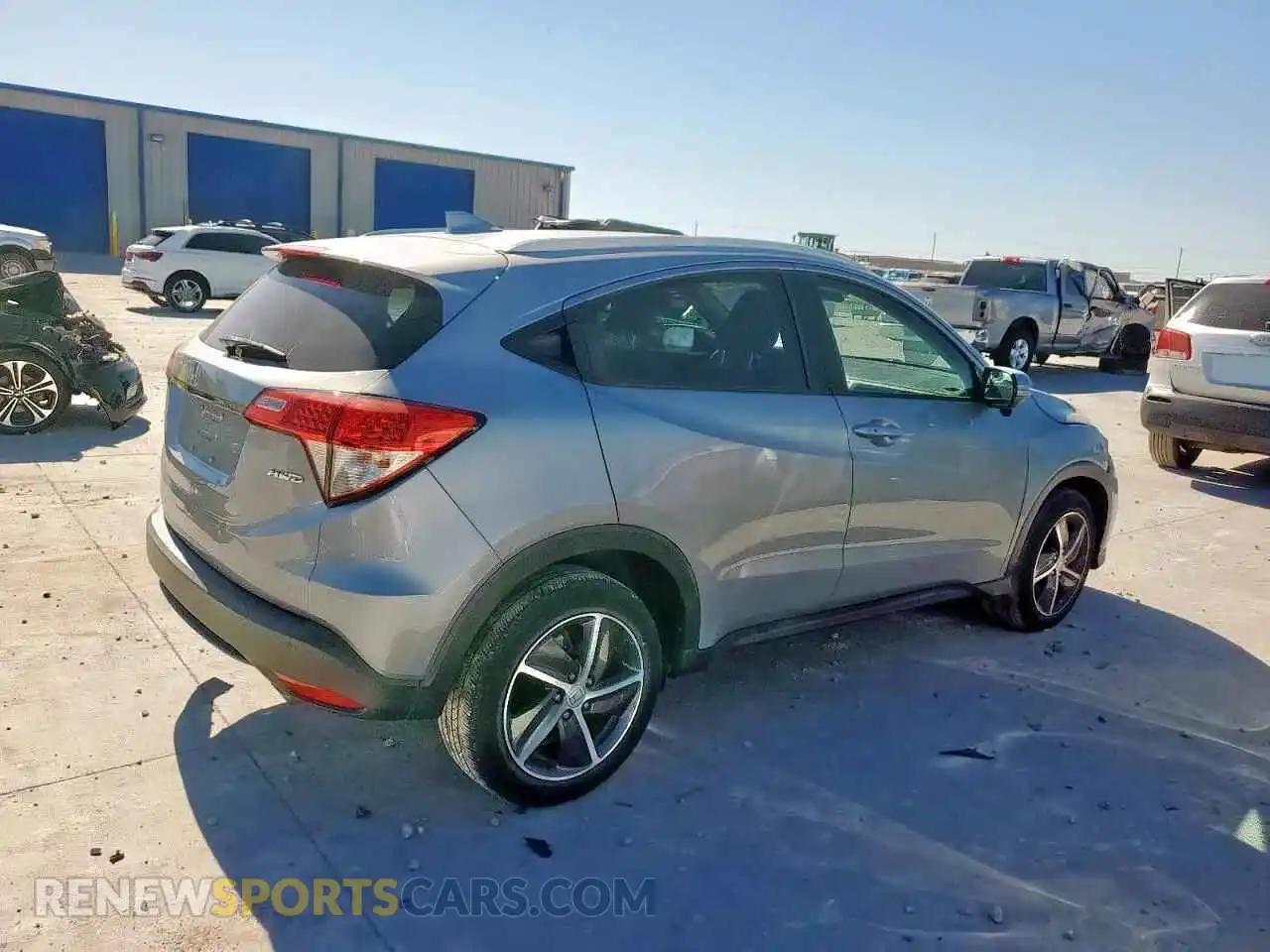 3 Photograph of a damaged car 3CZRU6H55MM755849 HONDA HR-V 2021