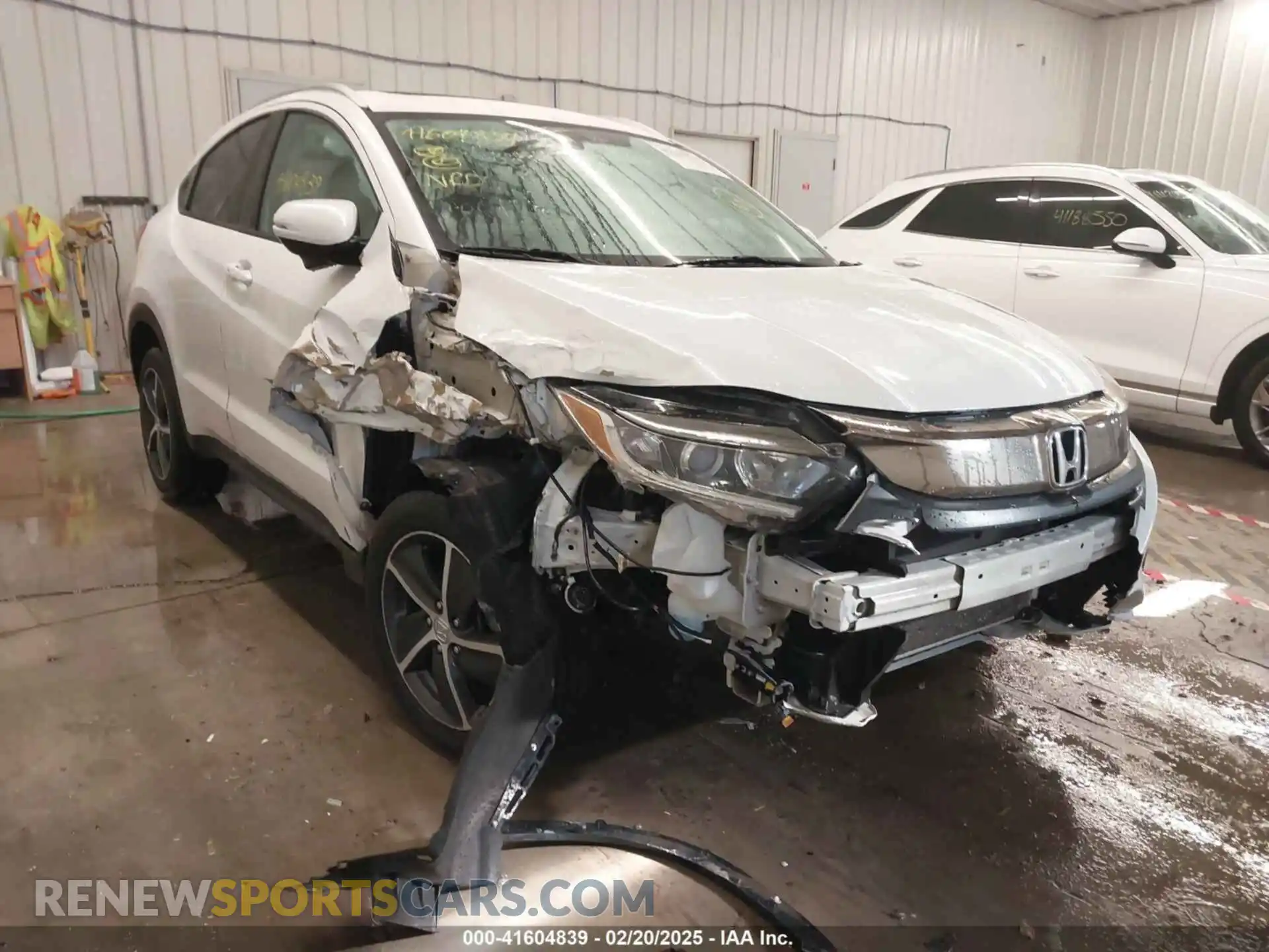1 Photograph of a damaged car 3CZRU6H56MM701475 HONDA HR-V 2021