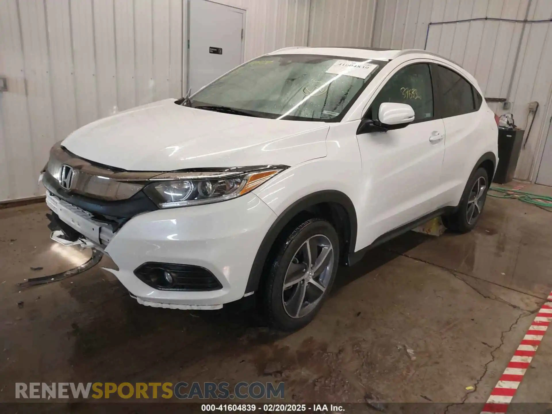 2 Photograph of a damaged car 3CZRU6H56MM701475 HONDA HR-V 2021