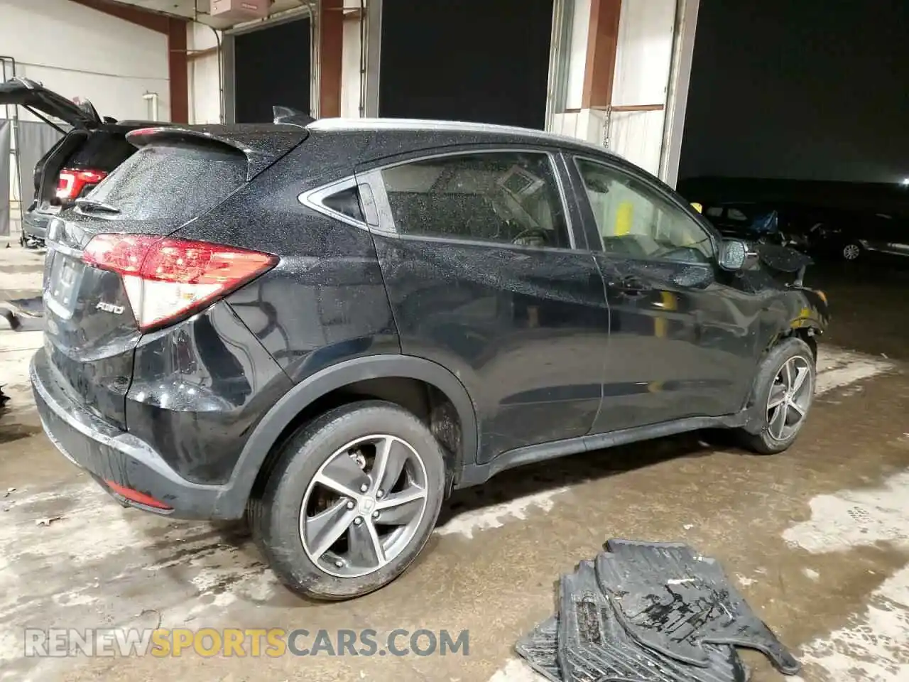 3 Photograph of a damaged car 3CZRU6H56MM706191 HONDA HR-V 2021