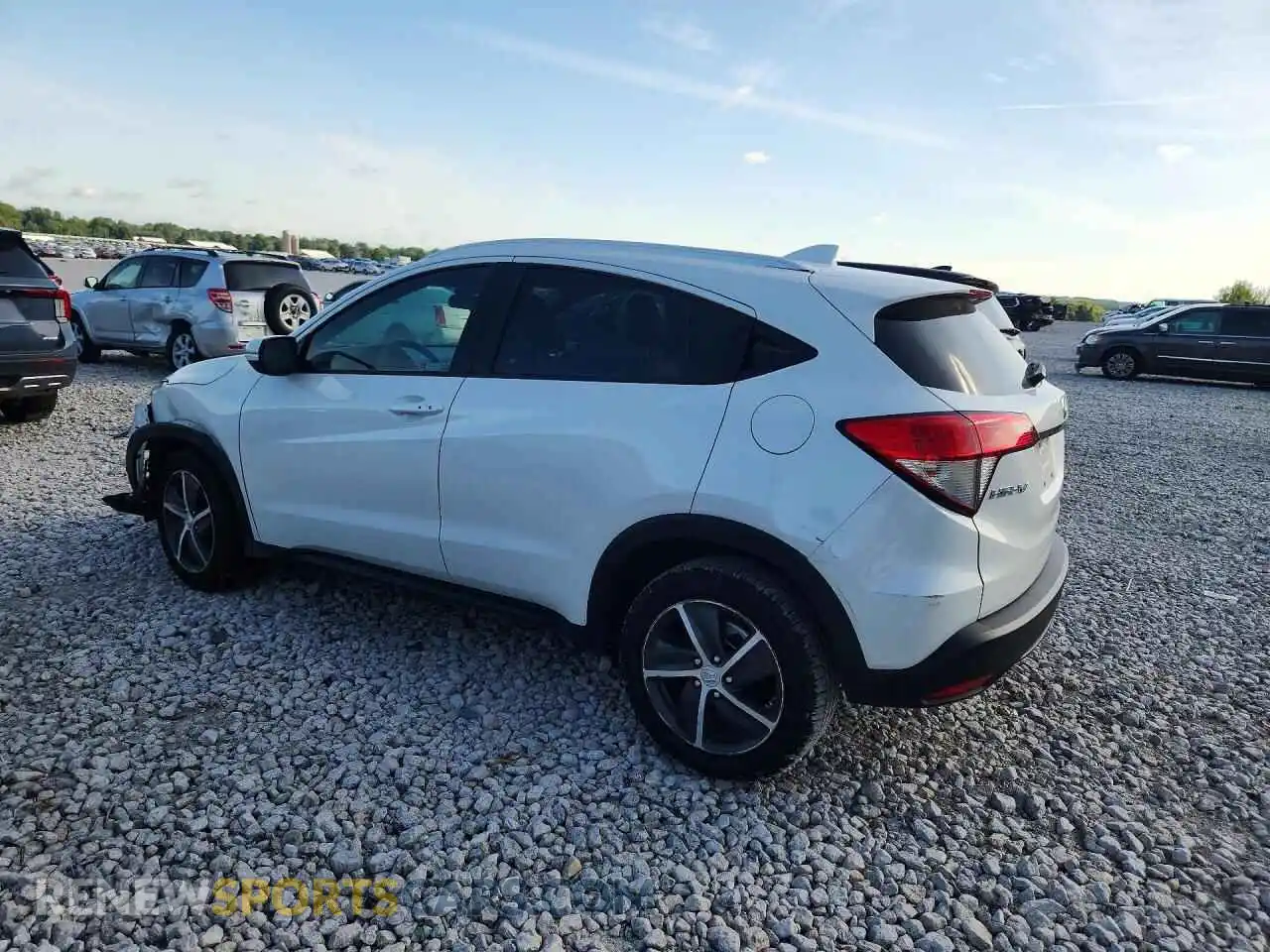 2 Photograph of a damaged car 3CZRU6H56MM717353 HONDA HR-V 2021