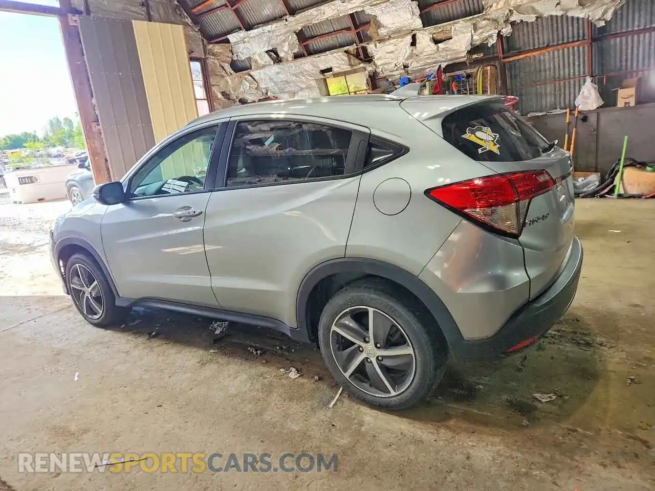 2 Photograph of a damaged car 3CZRU6H56MM717983 HONDA HR-V 2021