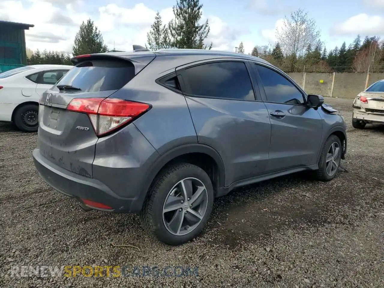 3 Photograph of a damaged car 3CZRU6H57MM706703 HONDA HR-V 2021