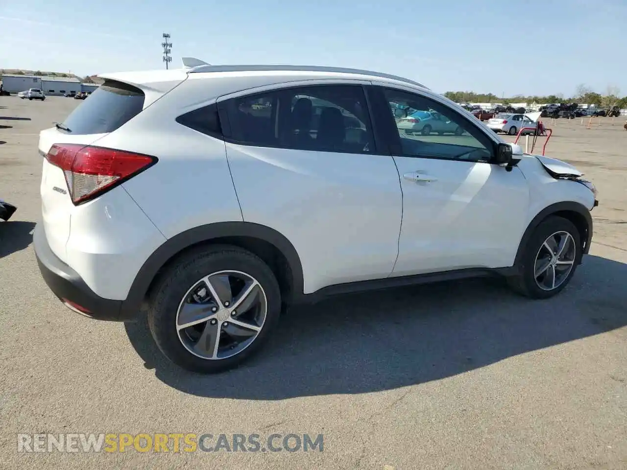 3 Photograph of a damaged car 3CZRU6H57MM719029 HONDA HR-V 2021