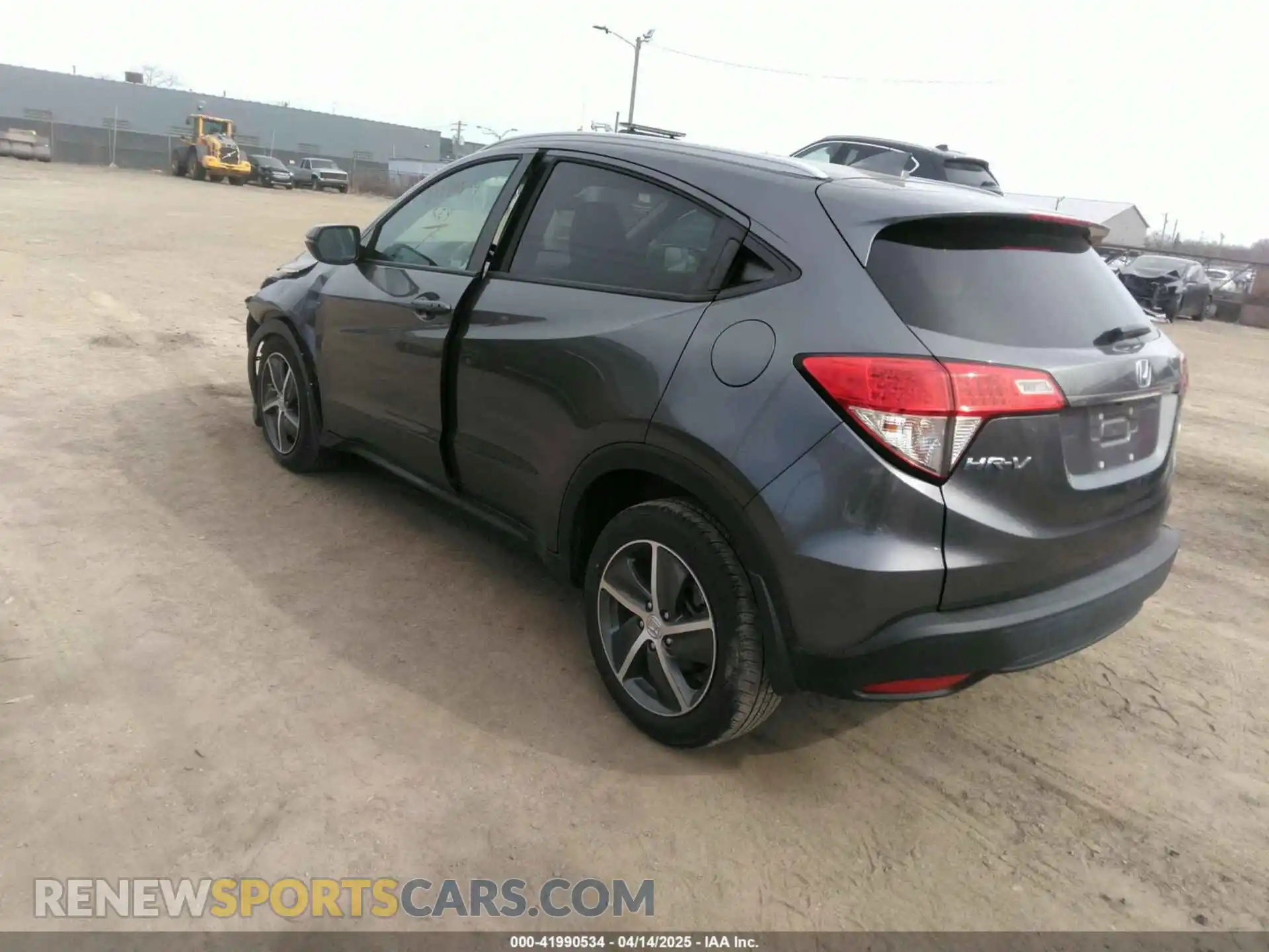3 Photograph of a damaged car 3CZRU6H57MM729818 HONDA HR-V 2021