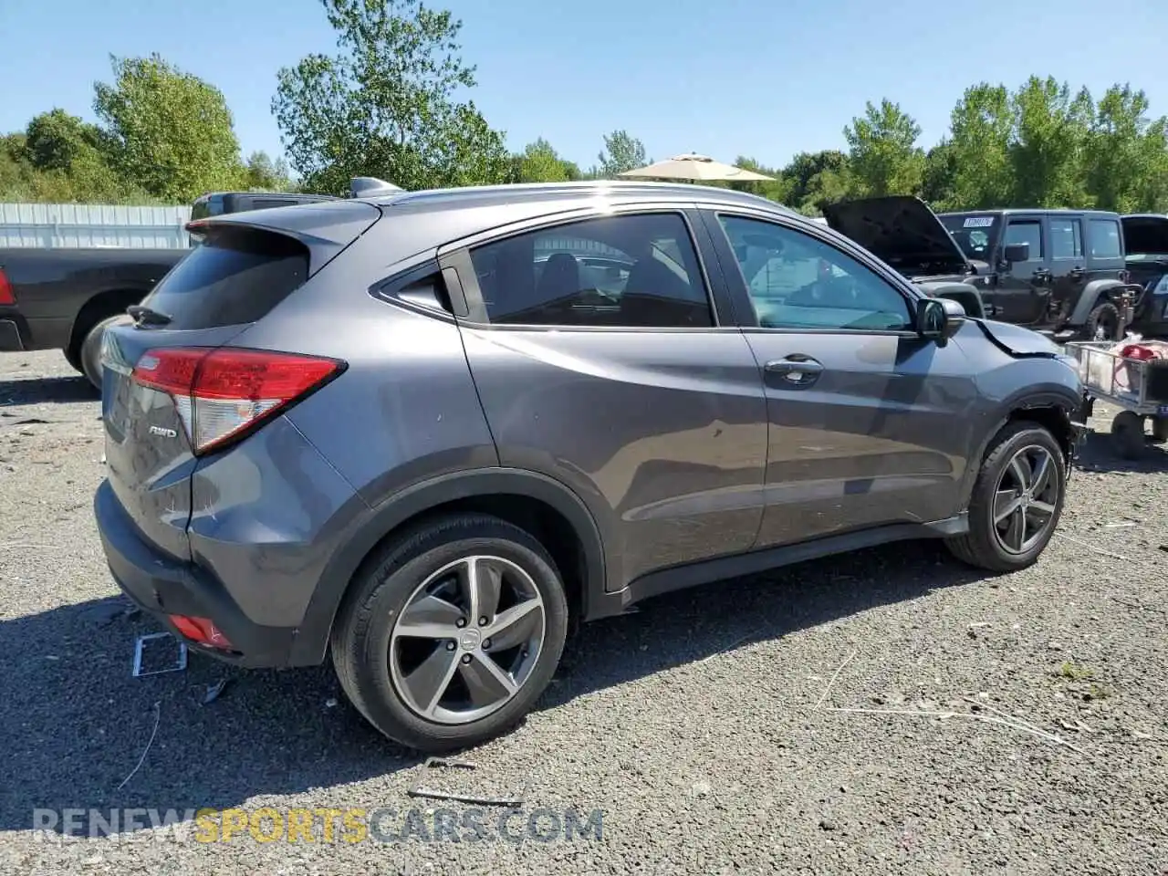 3 Photograph of a damaged car 3CZRU6H57MM729849 HONDA HR-V 2021