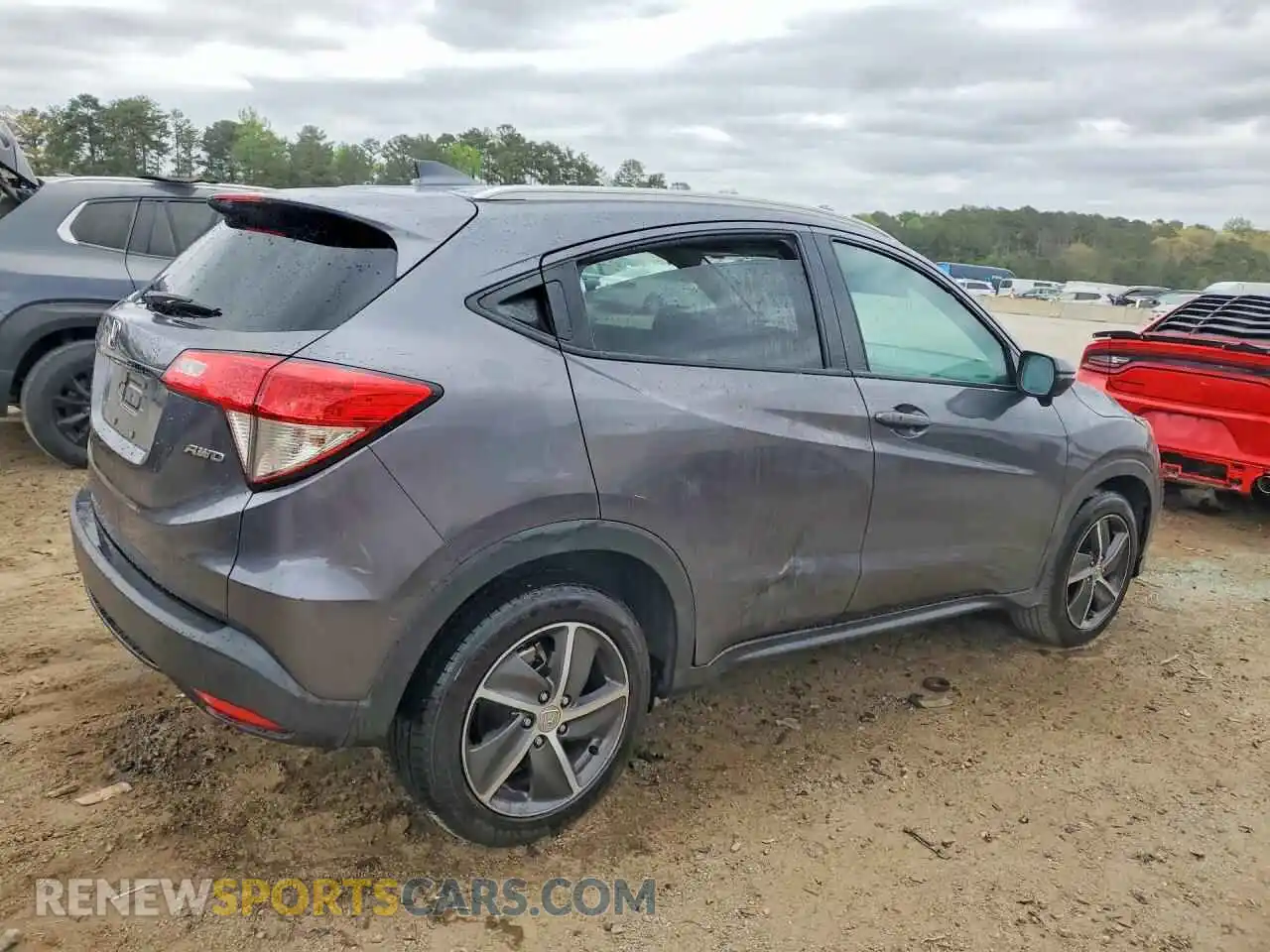 3 Photograph of a damaged car 3CZRU6H57MM755805 HONDA HR-V 2021