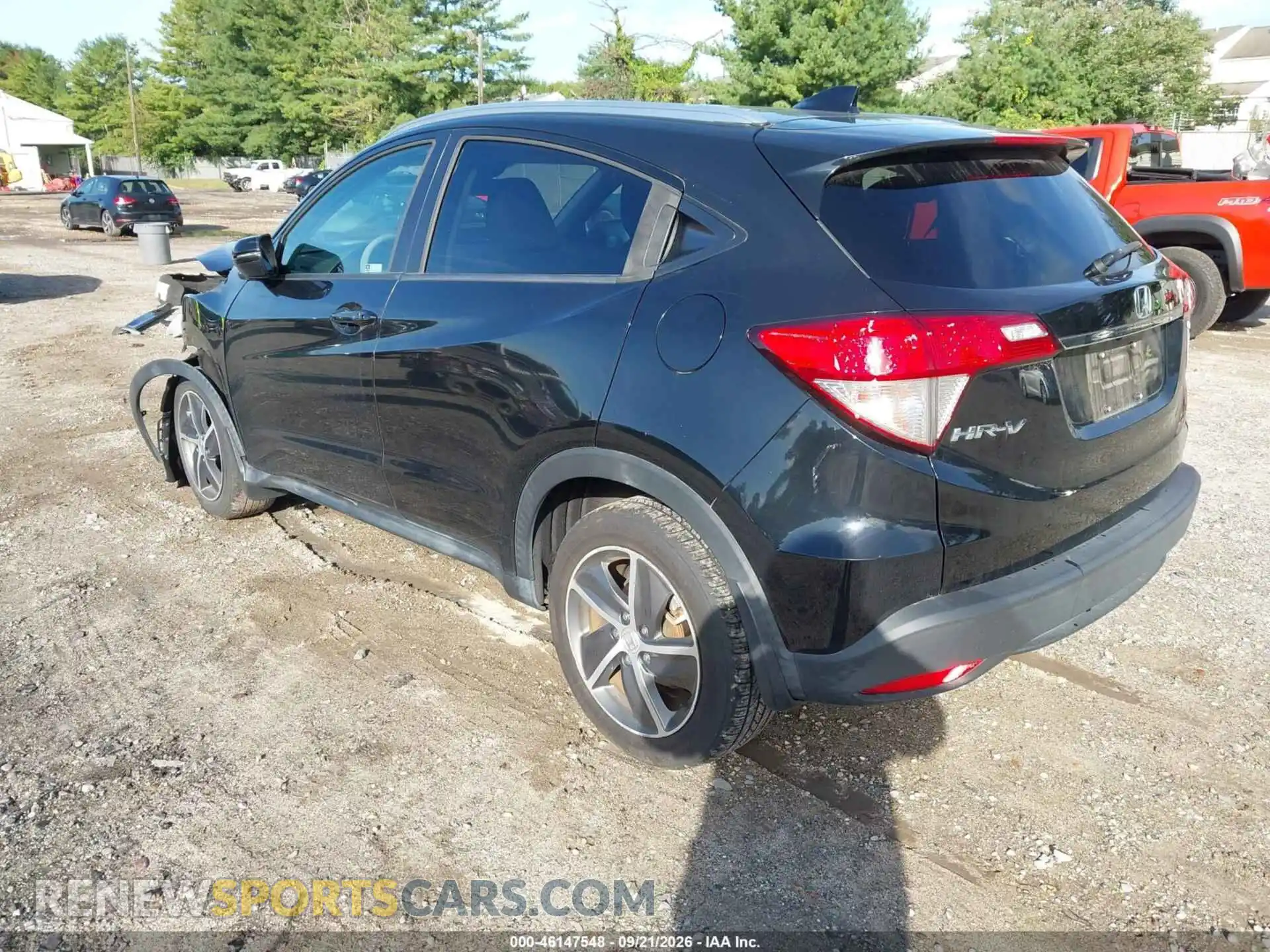 3 Photograph of a damaged car 3CZRU6H58MM726877 HONDA HR-V 2021