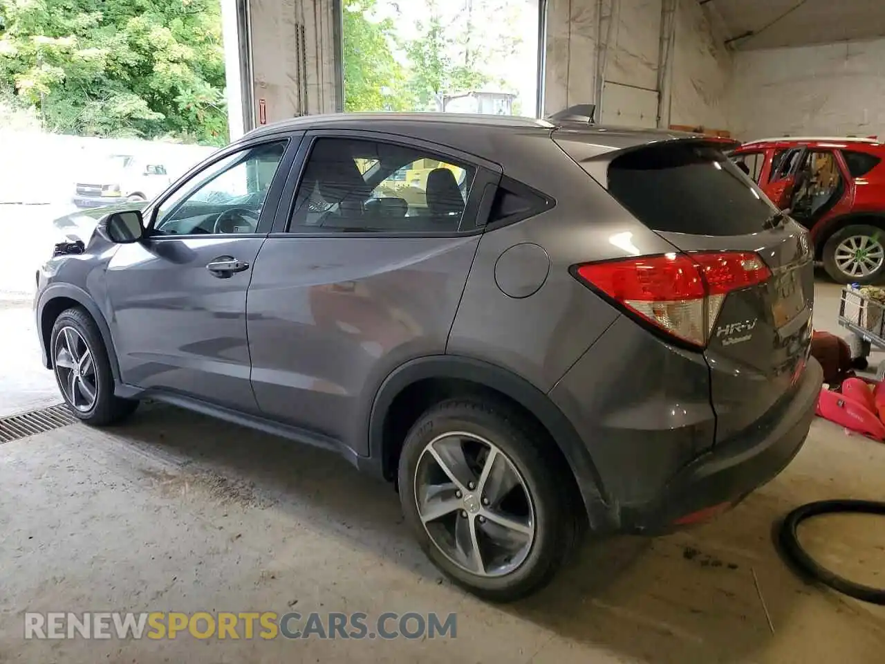 2 Photograph of a damaged car 3CZRU6H58MM737457 HONDA HR-V 2021