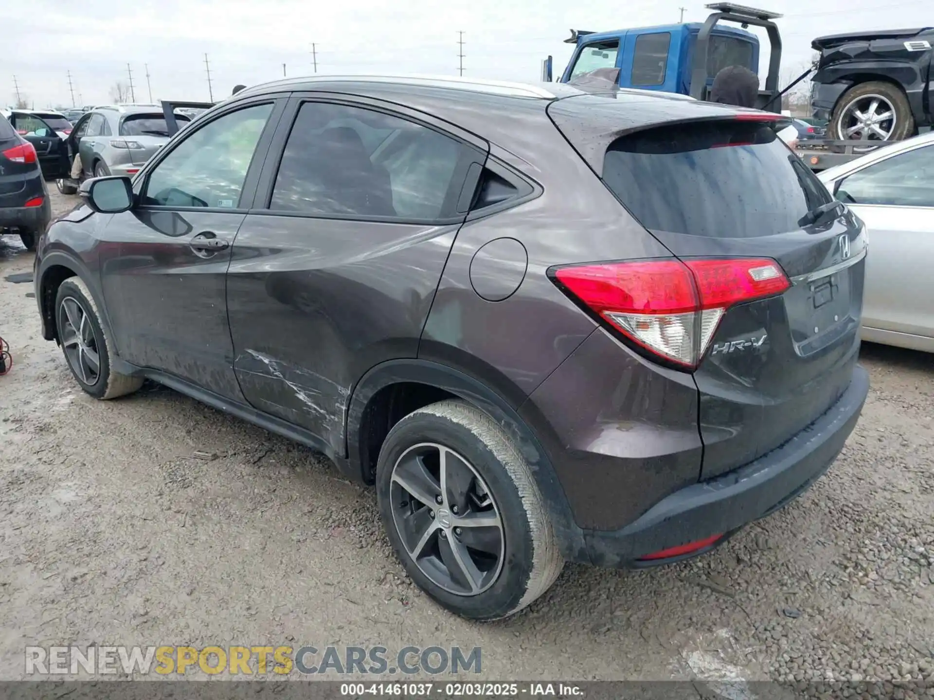 3 Photograph of a damaged car 3CZRU6H59MM720845 HONDA HR-V 2021