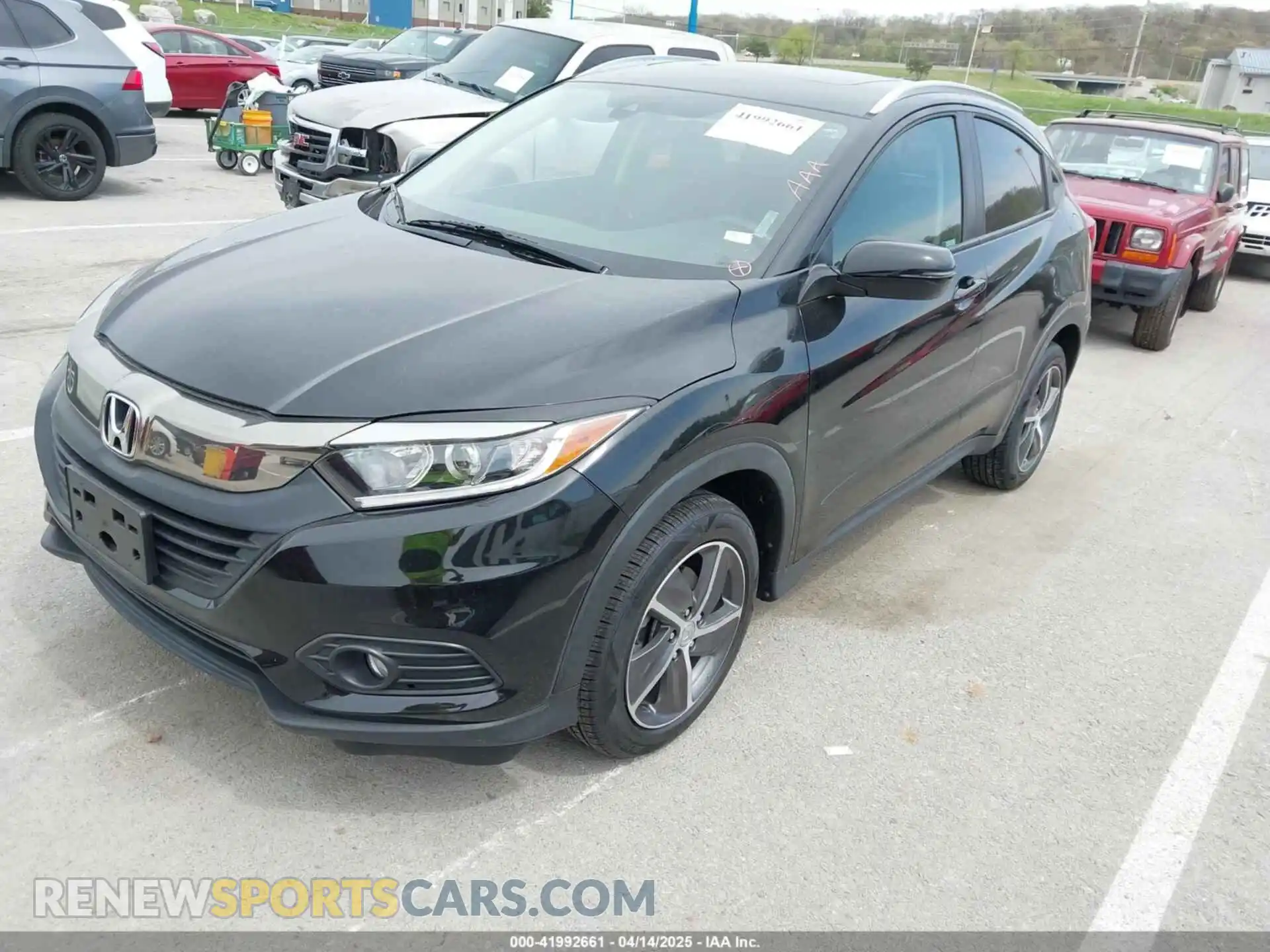 2 Photograph of a damaged car 3CZRU6H59MM735281 HONDA HR-V 2021