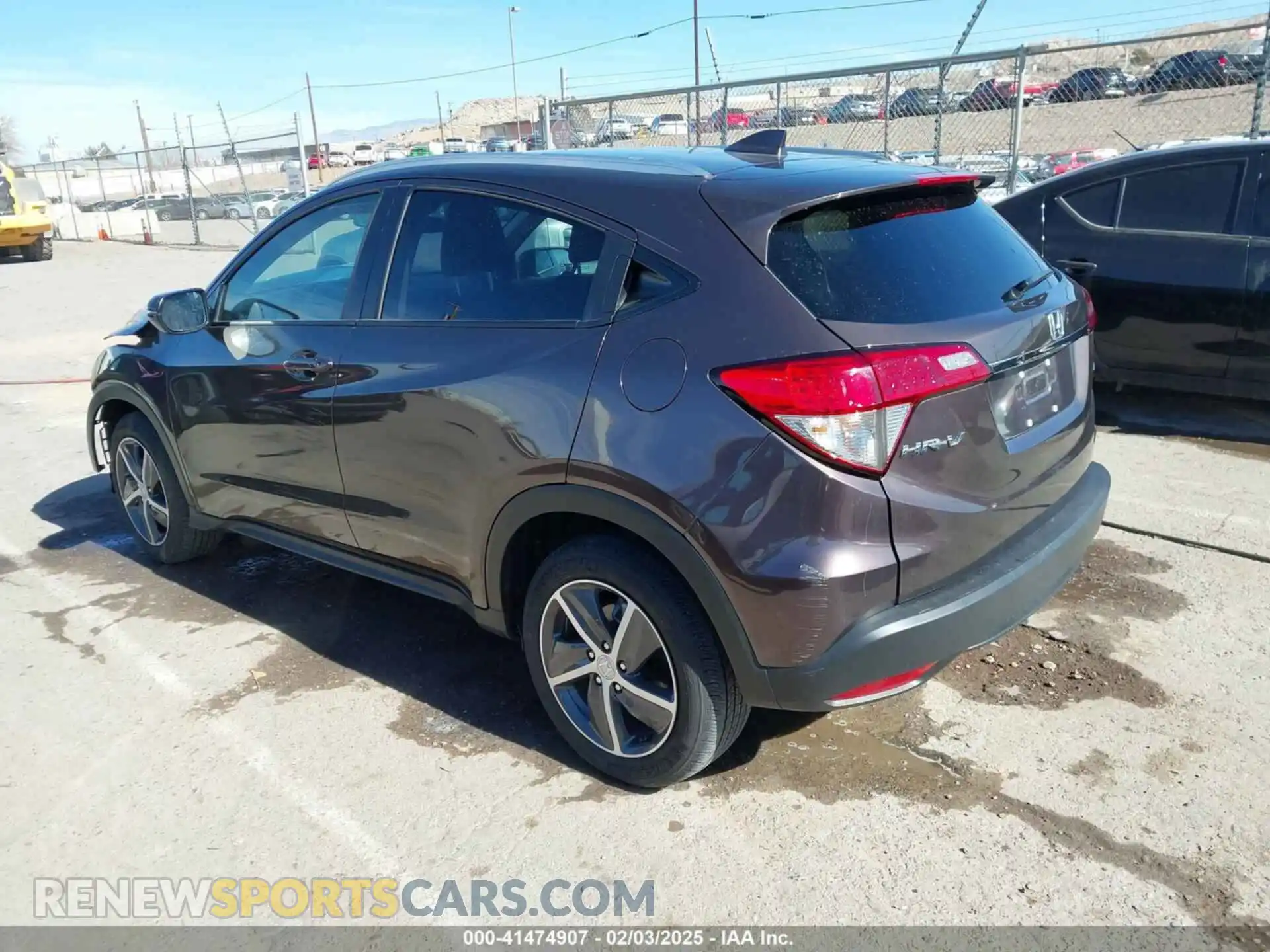 3 Photograph of a damaged car 3CZRU6H59MM749827 HONDA HR-V 2021