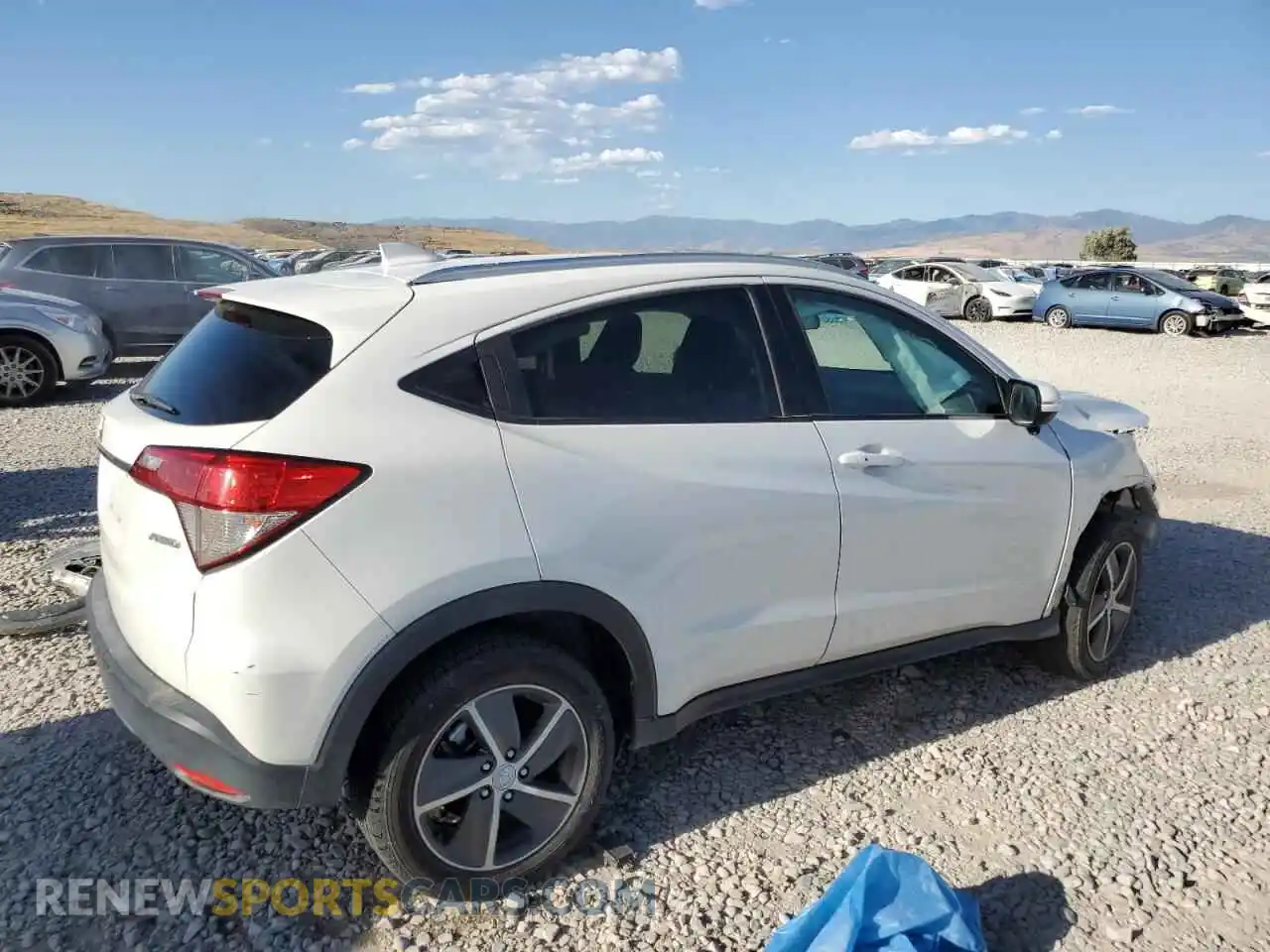3 Photograph of a damaged car 3CZRU6H59MM754980 HONDA HR-V 2021