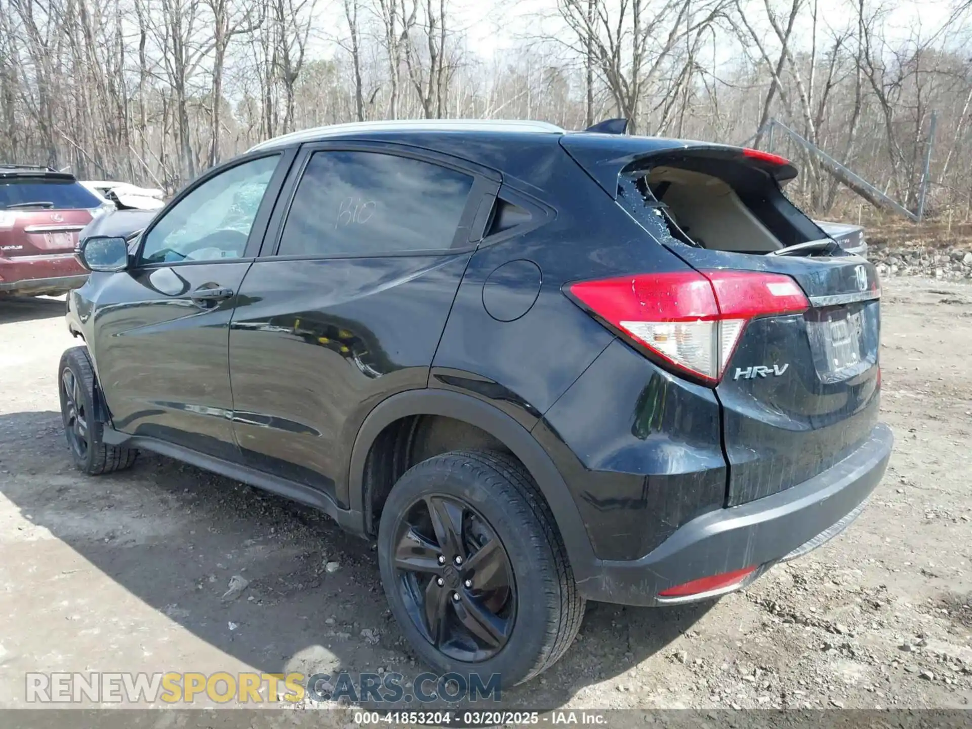 3 Photograph of a damaged car 3CZRU6H71MM701322 HONDA HR-V 2021