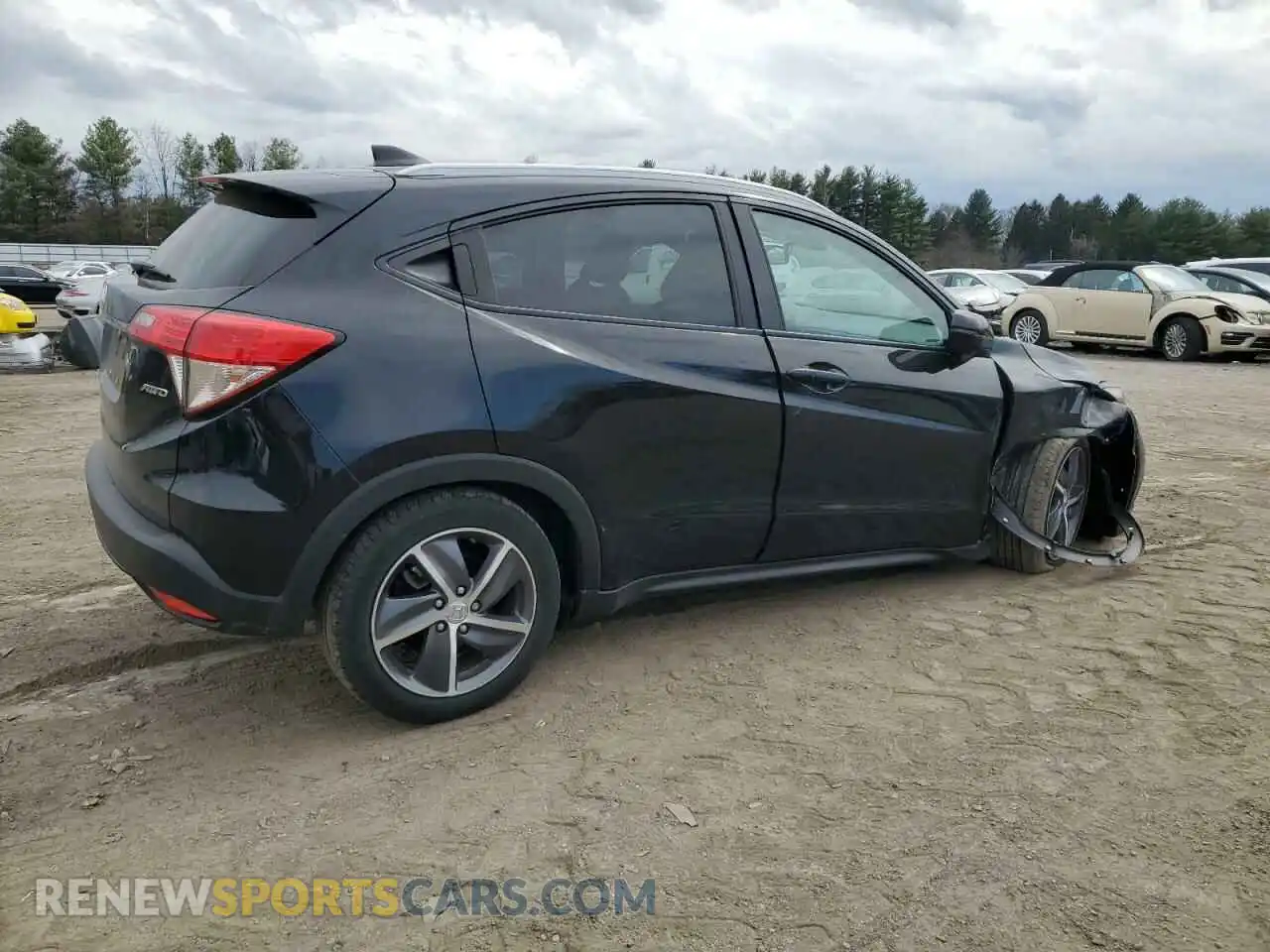 3 Photograph of a damaged car 3CZRU6H78MM740067 HONDA HR-V 2021