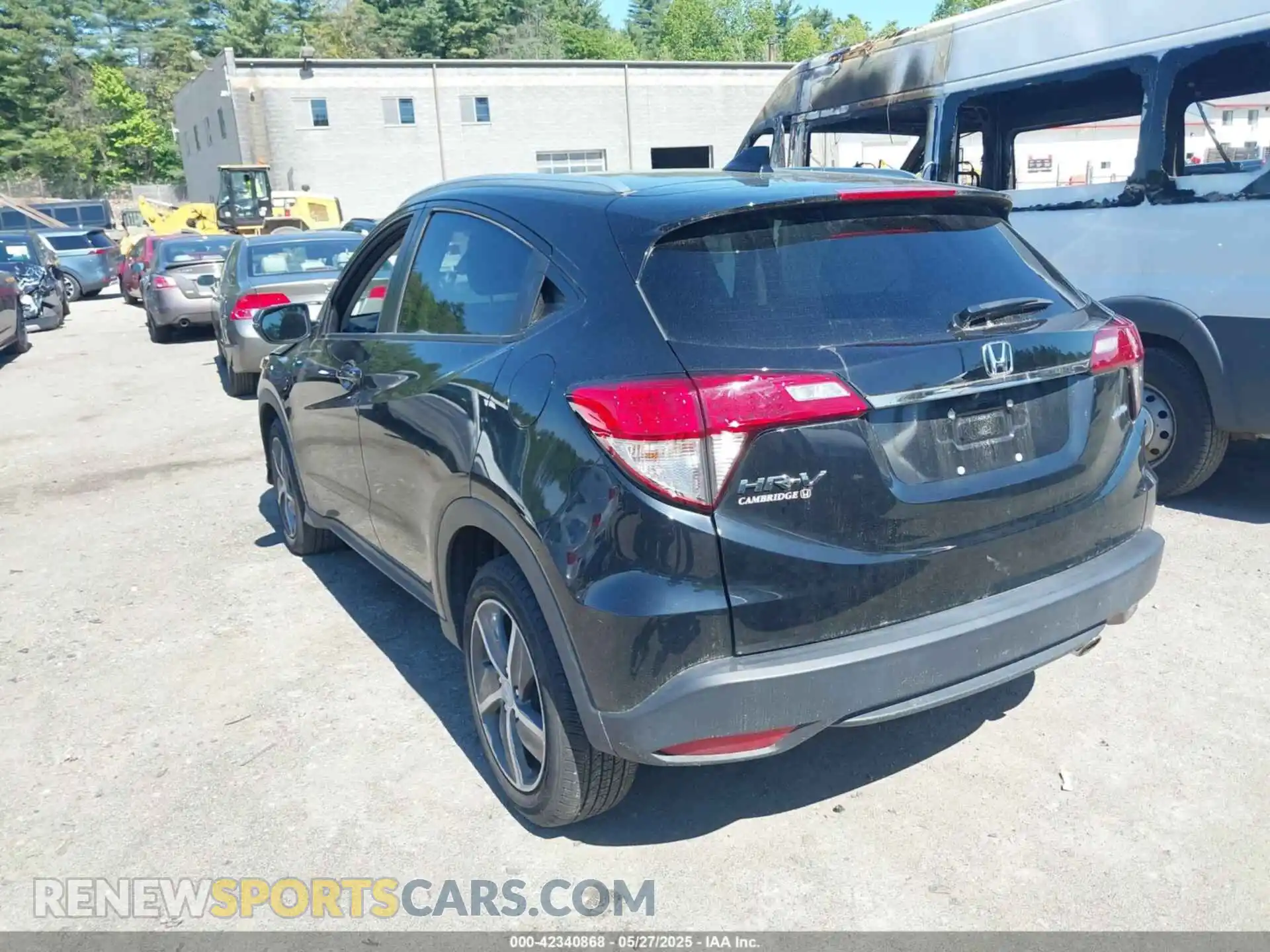 3 Photograph of a damaged car 3CZRU6H7XMM744122 HONDA HR-V 2021